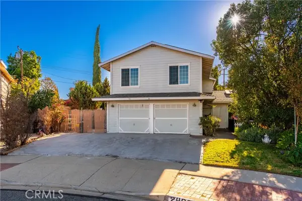 2490 Invar Court, Simi Valley, CA 93065