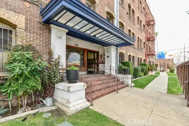 4125 Figueroa Street  #101, Los Angeles, CA 90037 - #2