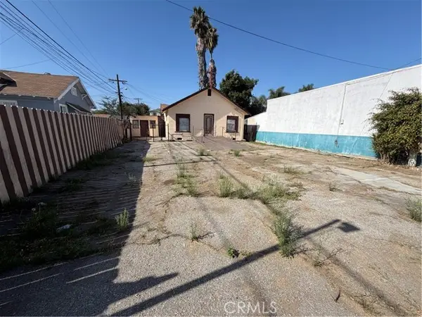 8411 San Pedro, Los Angeles, CA 90003