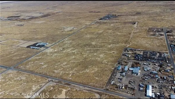 200 Avenue G #10, Lancaster, CA 93535