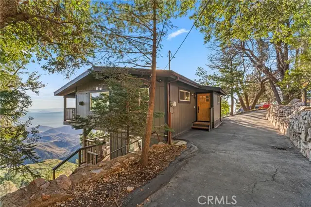 31537 Old City Creek, Running Springs, CA 92382 - Image #1