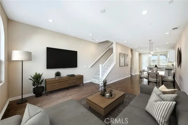 810 Prommenade  #C, Azusa, CA 91702 - Image #2