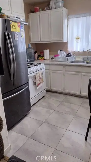 910 76th, Los Angeles, CA 90001 - #3