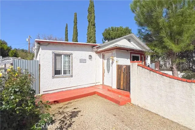 13217 Raven Drive, Sylmar, CA 91342 - Image #3