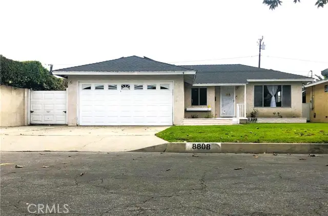8808 Olive, Bellflower, CA 90706 - #3