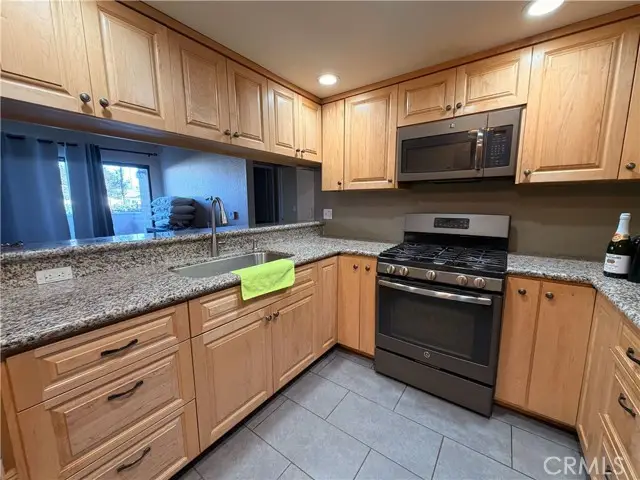 10943 Laurel Canyon  #A6, San Fernando, CA 91340 - Image #1