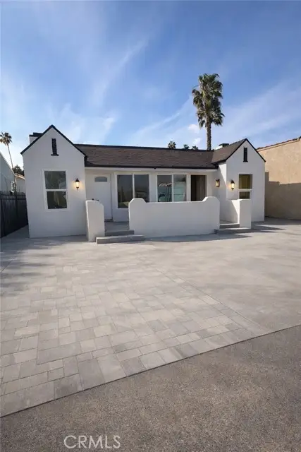 5739 St Andrews, Los Angeles, CA 90062