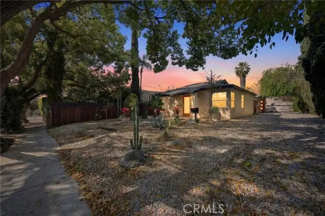 261 Oak, Pasadena, CA 91107 - #1