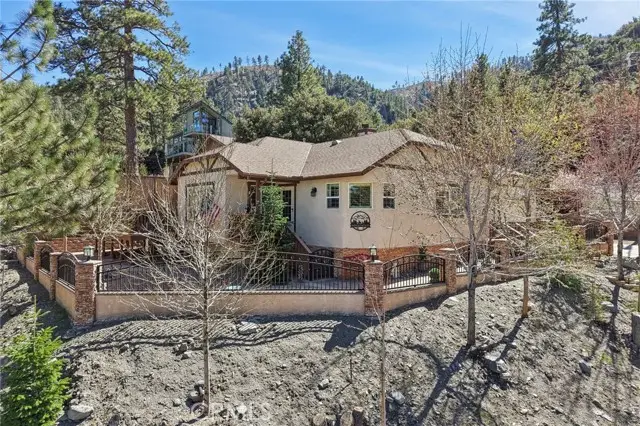 5319 Desert View, Wrightwood, CA 92397 - #3