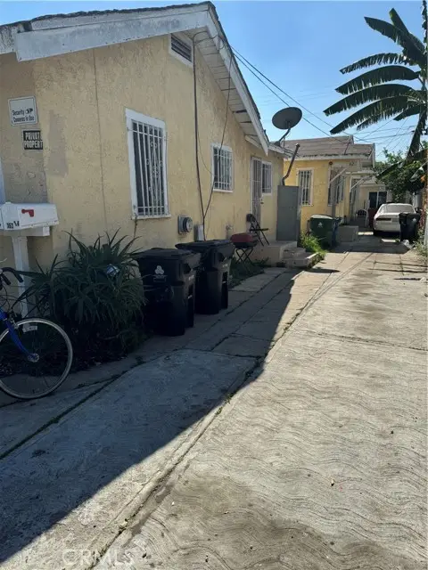 160 89th, Los Angeles, CA 90003 - #2