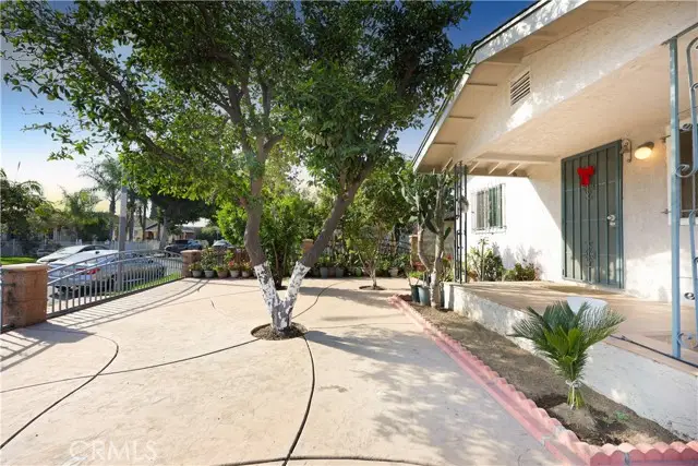 6249 Hollenbeck, Huntington Park, CA 90255 - #3