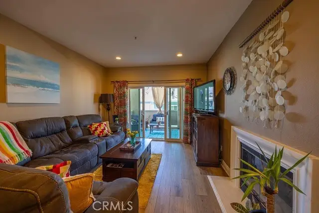 1516 Pacific Coast, Huntington Beach, CA 92648 - #1