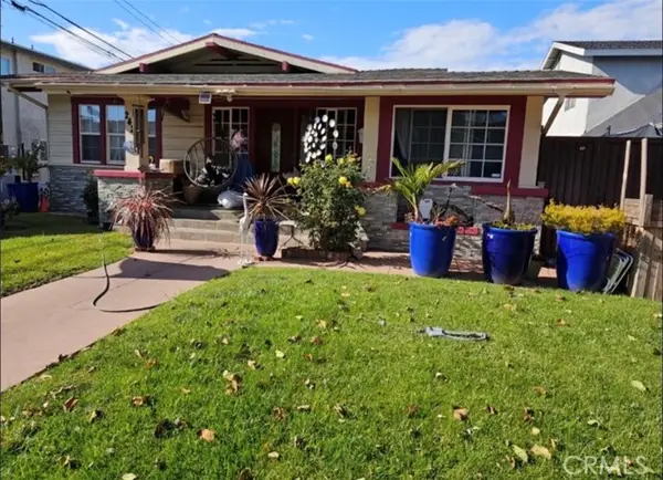 2421 6th, Long Beach, CA 90814