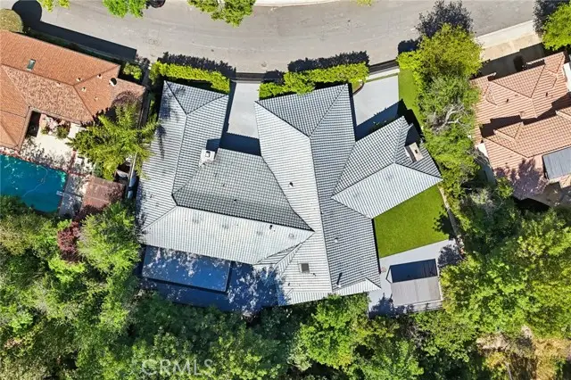 4900 Queen Victoria, Woodland Hills, CA 91364 - #2