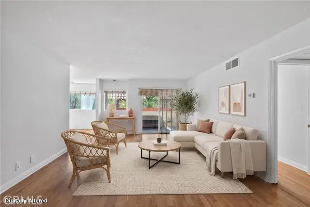 2444 Del Mar Boulevard  #208, Pasadena, CA 91107 - #3