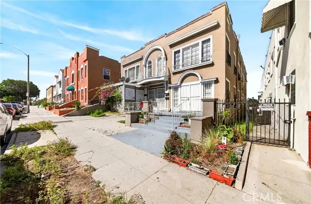139 Manhattan, Los Angeles, CA 90004 - #2