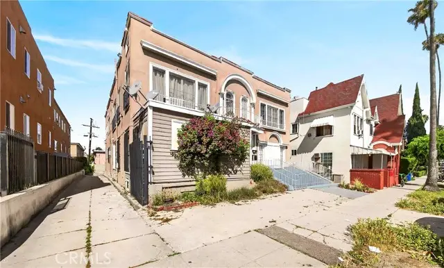 139 Manhattan, Los Angeles, CA 90004 - #3