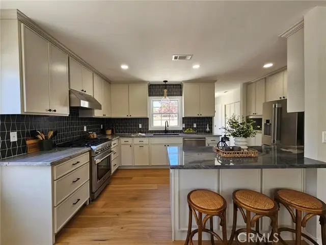 5815 Oxholm St, Long Beach, CA 90808 - #2