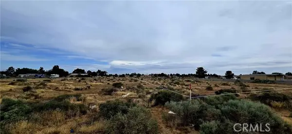 771 Avenue K-12, Lancaster, CA 93535