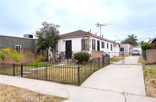 244 118th, Los Angeles, CA 90061 - #3