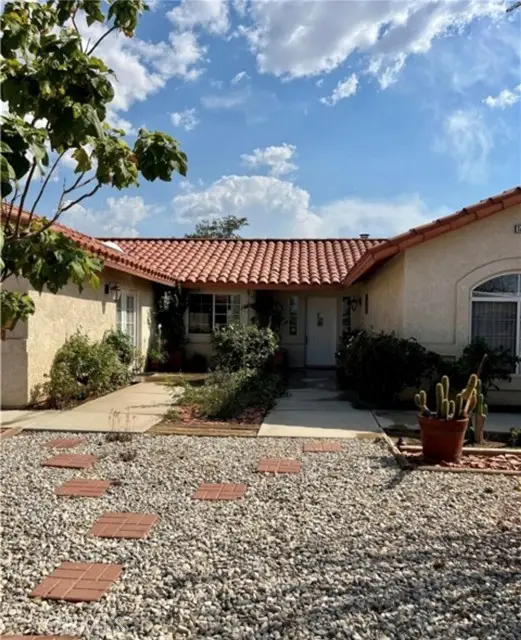 17695 linden st, Hesperia, CA 92345 - #3