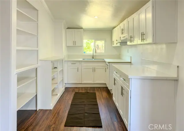 112 Crystal St, Taft, CA 93268 - #3