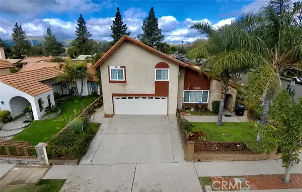 15305 La Valle, Sylmar, CA 91342