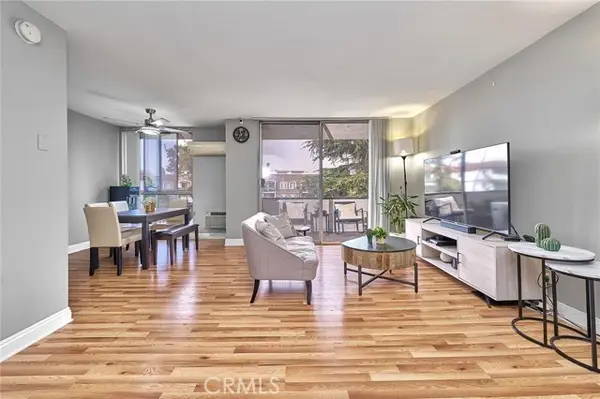 244 La Fayette Park  #301, Los Angeles, CA 90057
