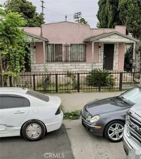1414 50th, Los Angeles, CA 90011