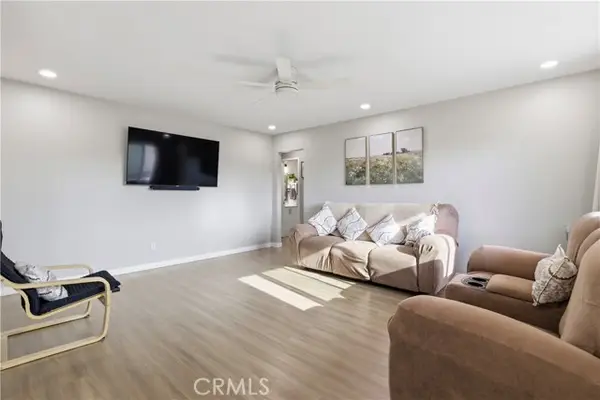 5535 Ackerfield Avenue  #28, Long Beach, CA 90805