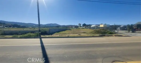 5 Avenue R, Palmdale, CA 93550