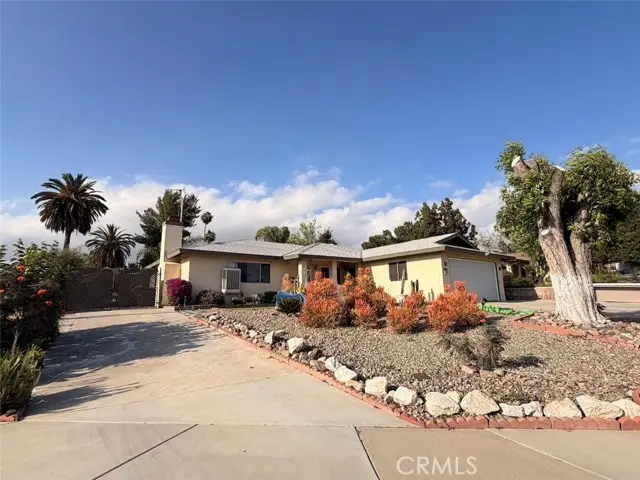 2350 Thata, Hemet, CA 92544 - #1