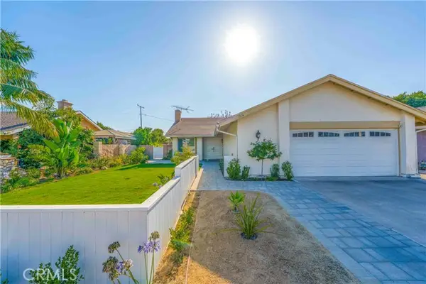 1014 Shannon, Santa Ana, CA 92704