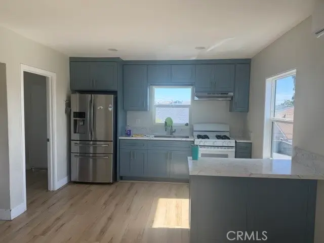 1040 Almond Court, Long Beach, CA 90813 - #3