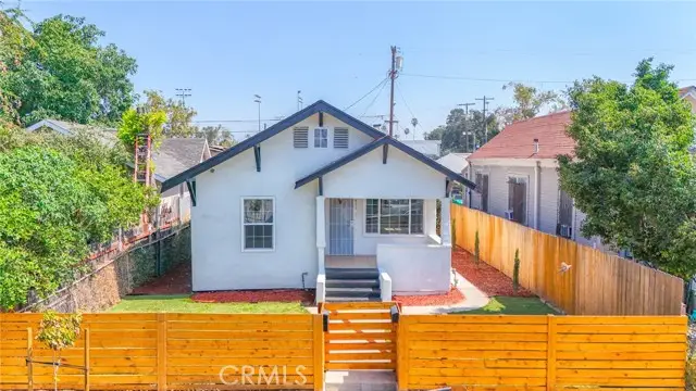 1471 41st, Los Angeles, CA 90011 - #1