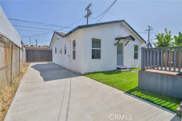 1471 41st, Los Angeles, CA 90011 - #3