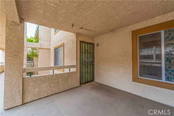 12121 Centralia Street Unit #206, Lakewood, CA 90715