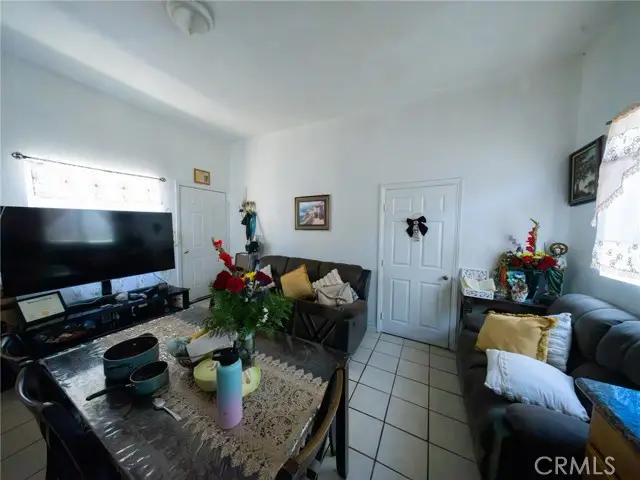 9104 Main, Los Angeles, CA 90003 - #3