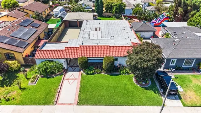 602 121st, Los Angeles, CA 90044 - #3