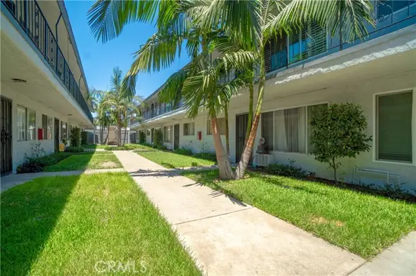 2890 Artesia  #60, Long Beach, CA 90805