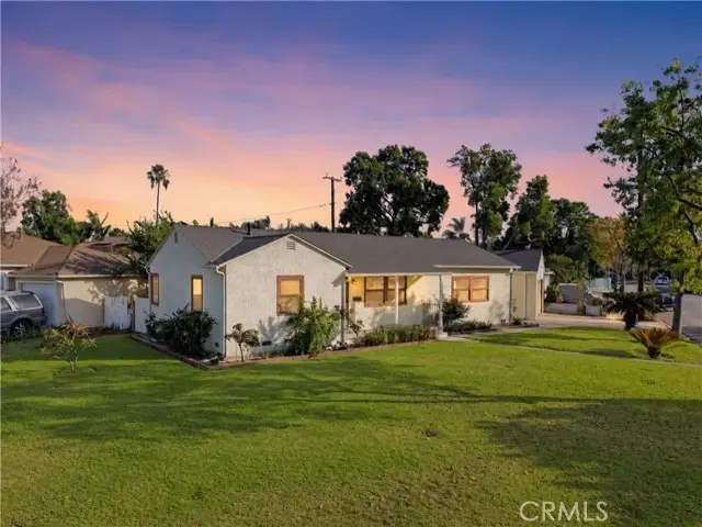 9802 Rives Avenue, Downey, CA 90240 - #1