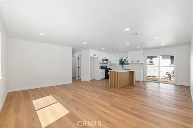 329 109th, Los Angeles, CA 90061 - #2