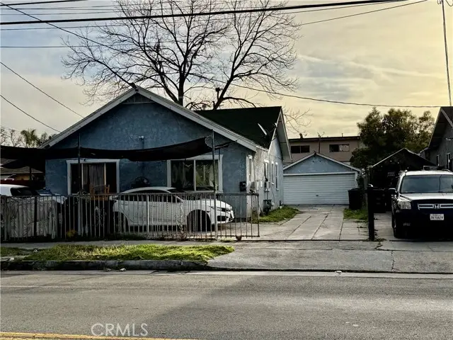 9216 Hoover, Los Angeles, CA 90044 - #1