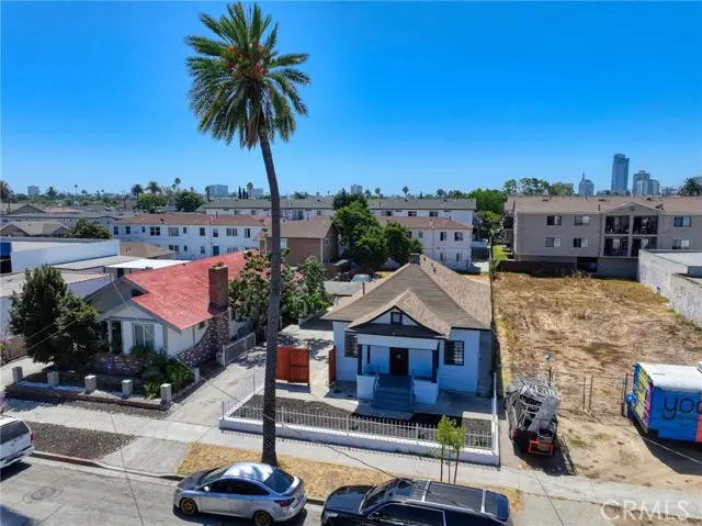 1028 10th, Long Beach, CA 90813 - #3
