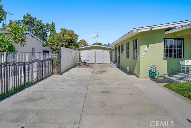 3607 Walnut, Lynwood, CA 90262 - #3