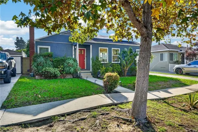 3718 Charlemagne Avenue, Long Beach, CA 90808 - #2