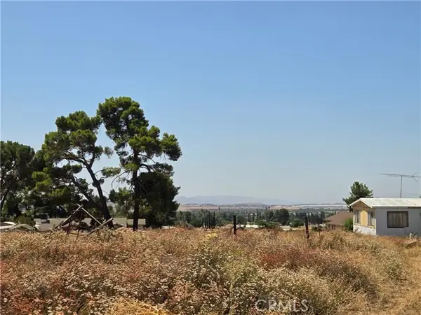 9575 Oak Glen Road, Cherry Valley, CA 92223