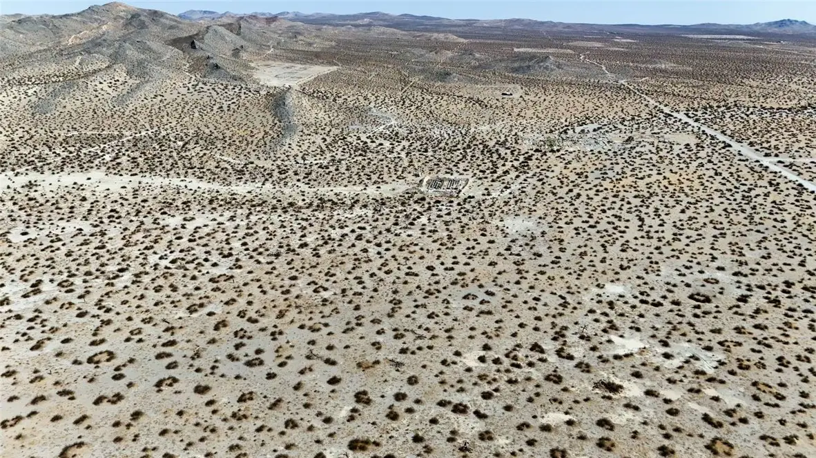 21 Lessing Avenue, Adelanto, CA 92301 - #1