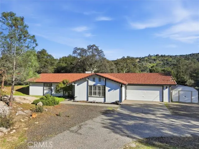 31083 Moccassin Court, Coarsegold, CA 93614 - #2