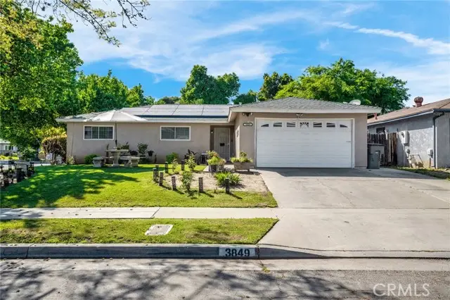 3849 Stanford, Fresno, CA 93727 - #1